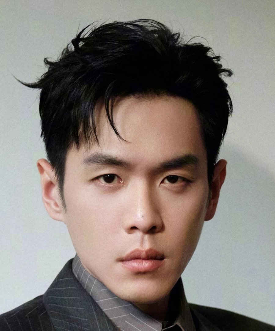 Zhang Ruo Yun