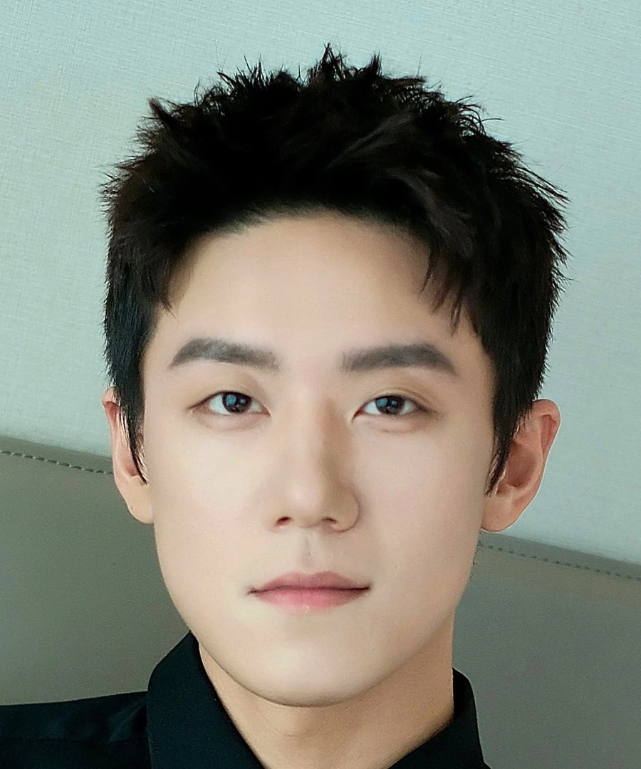 Zhou Cheng Ao