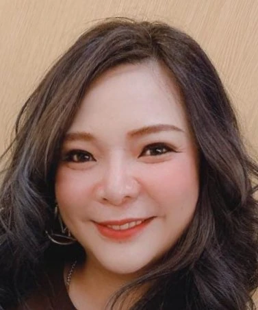 Riva Chang