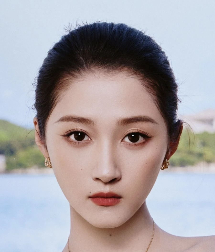 Guan Xiao Tong